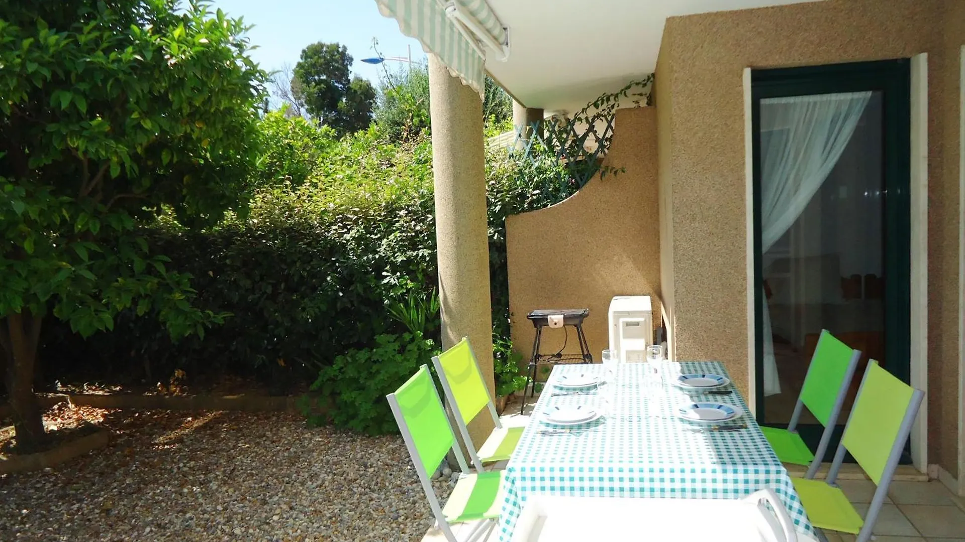 Lägenhet Bel Appartement 2 Pieces Climatise Proche Plages Cavalaire-sur-Mer