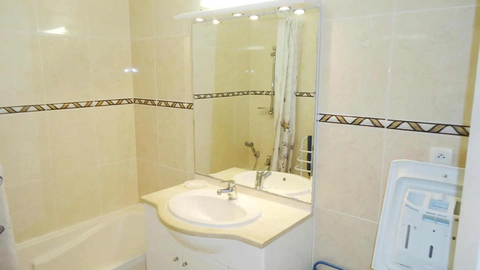 Bel Appartement 2 Pieces Climatise Proche Plages Cavalaire-sur-Mer Frankrike